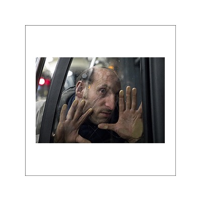 Progetto fotografico e documentario sul bus 90 di Fabrizio Spucches